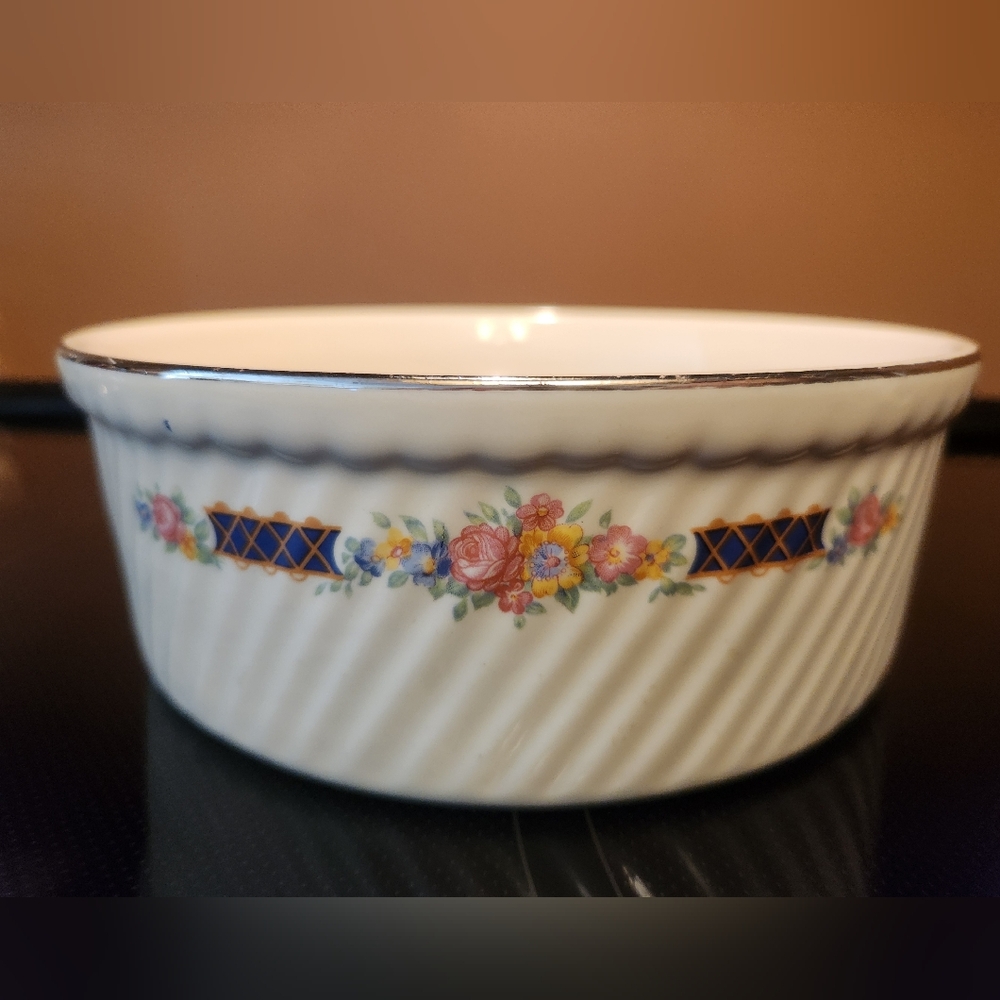 VINTAGE Hall  "Blue Bouquet" French Baker